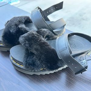 Dr.Marten Fur Sandals